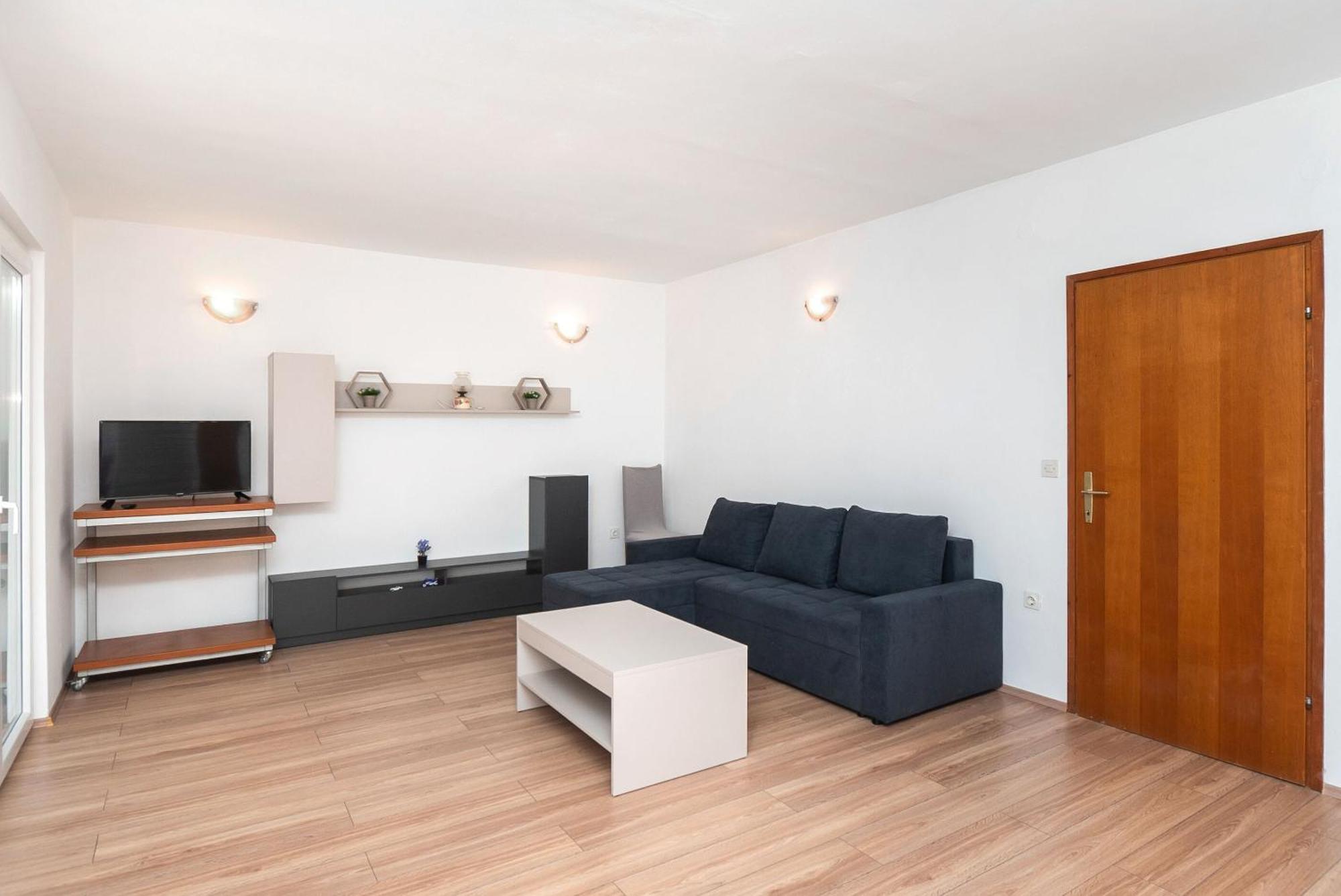 Apartment Ljuba Primošten Esterno foto
